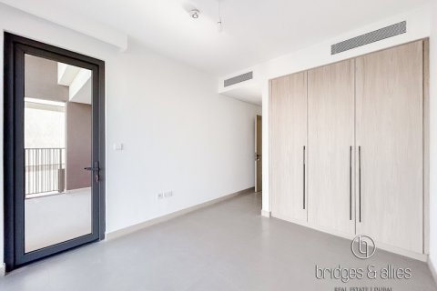 Villa de 4 dormitorios en Dubai, UAE No. 103621 11
