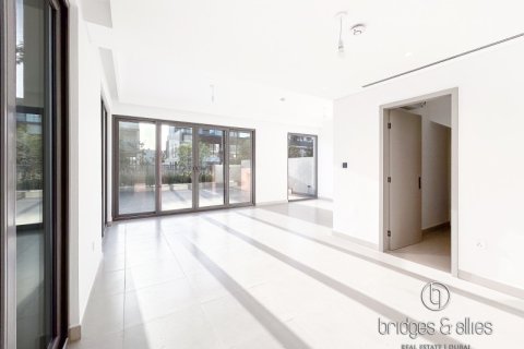 Villa de 4 dormitorios en Dubai, UAE No. 103621 4