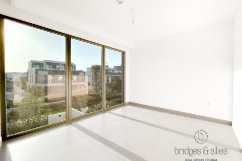 Villa de 4 dormitorios en Dubai, UAE No. 103621 7