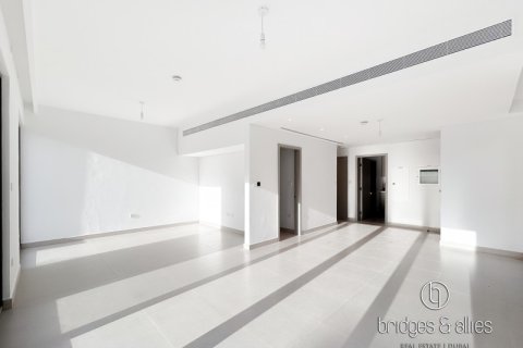 Villa de 4 dormitorios en Dubai, UAE No. 103621 3