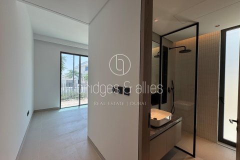Villa de 4 dormitorios en Dubai, UAE No. 103609 20