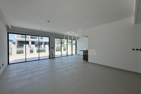 Villa de 4 dormitorios en Dubai, UAE No. 103609 4