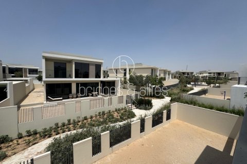 Villa de 4 dormitorios en Dubai, UAE No. 103609 17