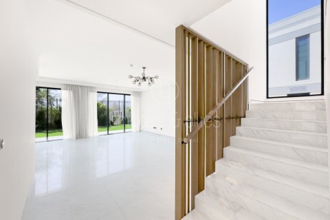 Villa de 4 dormitorios en Dubai, UAE No. 103610 6