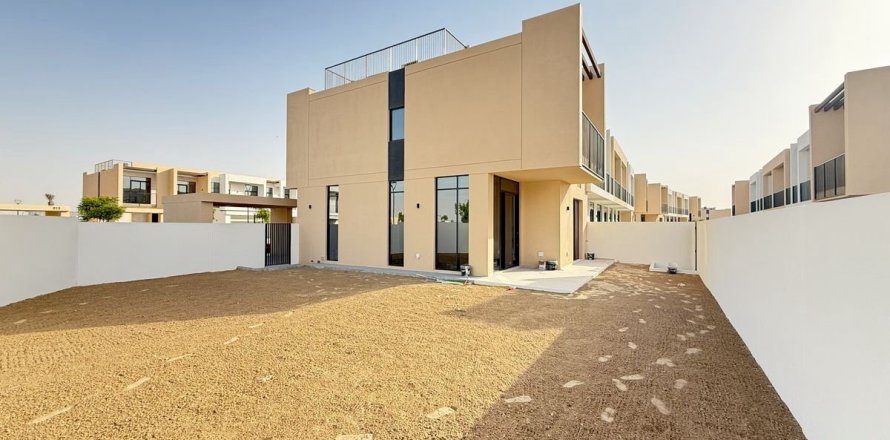 Townhouse de 4 dormitorios en Dubai, UAE No. 90539