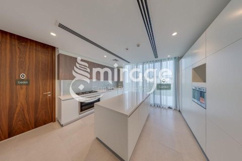 Villa de 4 dormitorios en Abu Dhabi, UAE No. 81616 8