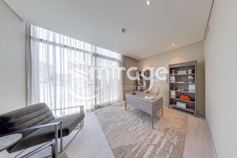 Villa de 4 dormitorios en Abu Dhabi, UAE No. 81616 7