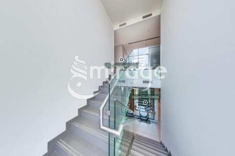 Villa de 4 dormitorios en Abu Dhabi, UAE No. 81616 4