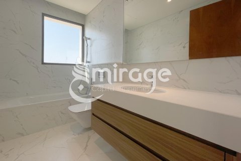 Villa de 4 dormitorios en Abu Dhabi, UAE No. 81617 11