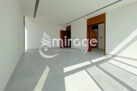 Villa de 4 dormitorios en Abu Dhabi, UAE No. 81617 4