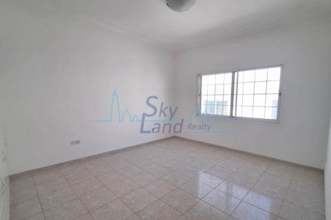 Villa de 5 dormitorios en Umm Suqeim, UAE No. 76585 7