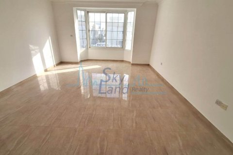 Villa de 5 dormitorios en Umm Suqeim, UAE No. 76585 9