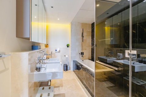 1 bedroom Apartment in The Crescent, UAE No. 88383 3