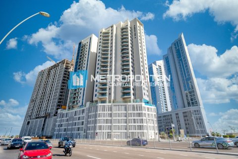 Apartment de 3 dormitorios en Al Reem Island, UAE No. 102769 1