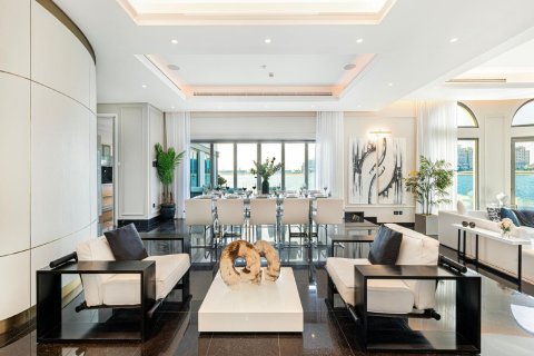5 bedrooms Villa in Palm Jumeirah, UAE No. 88377 20