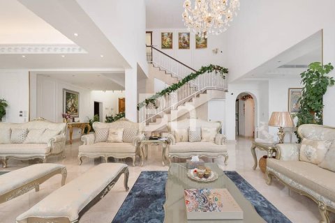 Villa de 4 dormitorios en Jumeirah Islands, UAE No. 88635 1
