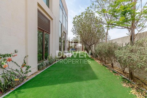 Villa de 5 dormitorios en Meydan, UAE No. 85193 28