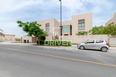 Villa de 5 dormitorios en Meydan, UAE No. 85193 11