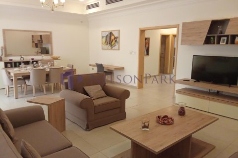3 bedrooms Villa in Doha, Qatar No. 57392 1