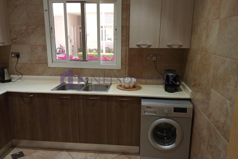 3 bedrooms Villa in Doha, Qatar No. 57392 8