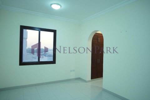 5 bedrooms Villa in Doha, Qatar No. 57391 14