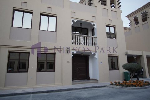 5 bedrooms Villa in Doha, Qatar No. 57391 5