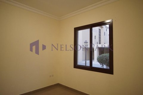 5 bedrooms Villa in Doha, Qatar No. 57391 23