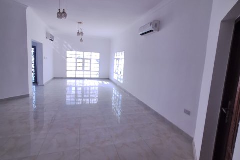 5 bedrooms Twin Villa in Al Ansab, Oman No. 106907 9
