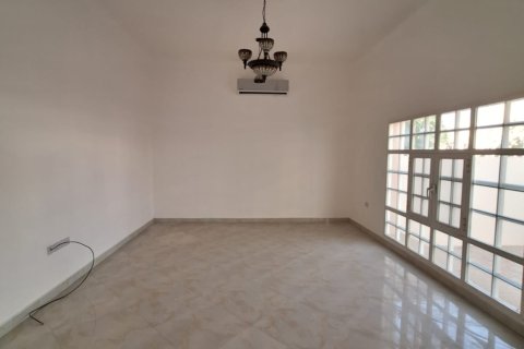 5 bedrooms Twin Villa in Al Ansab, Oman No. 106907 4