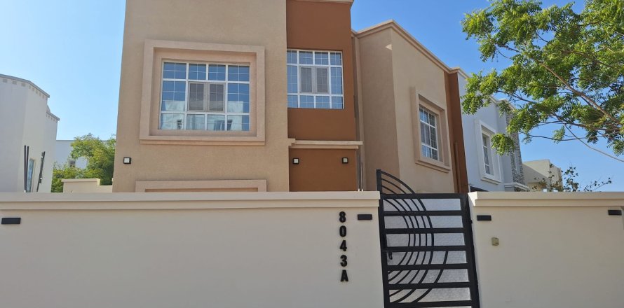 5 bedrooms Twin Villa in Al Ansab, Oman No. 106907