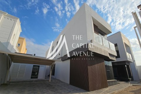 929مربع، فيلا في بانياس, الإمارات العربية المتحدة رقم 86457 8