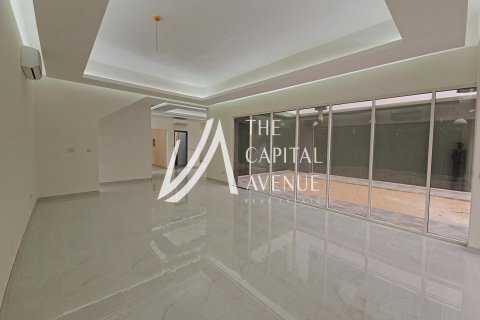 929مربع، فيلا في بانياس, الإمارات العربية المتحدة رقم 86457 15