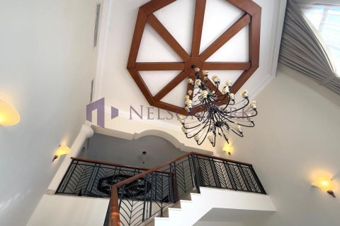 Villa de 5 chambres à Doha, Qatar No. 57728 1