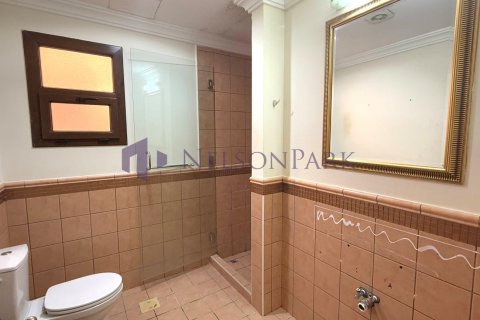 Villa de 5 chambres à Doha, Qatar No. 57728 16