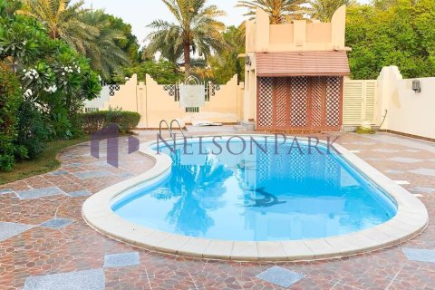 3 bedrooms Villa in Doha, Qatar No. 57729 7