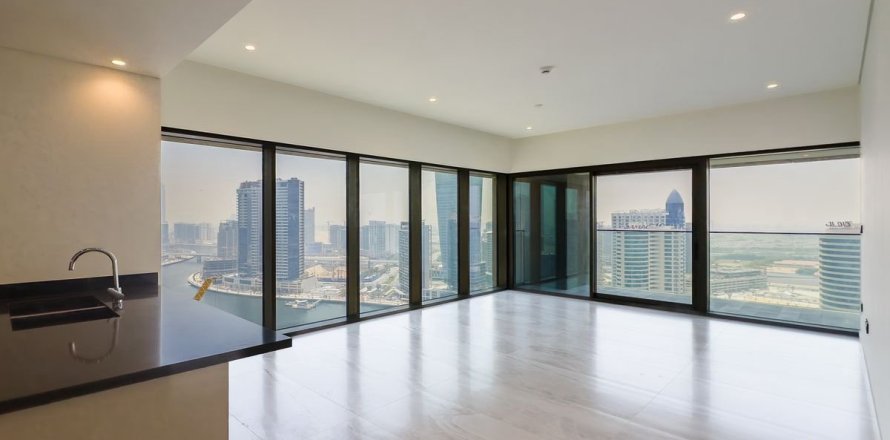Apartment de 3 dormitorios en Business Bay, UAE No. 100046