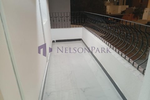 3 bedrooms Apartment in Doha, Qatar No. 60990 1