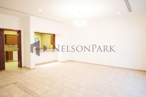 3 bedrooms Villa in Doha, Qatar No. 60915 2