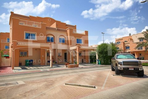 5 bedrooms Villa in Al Reef, UAE No. 13115 3