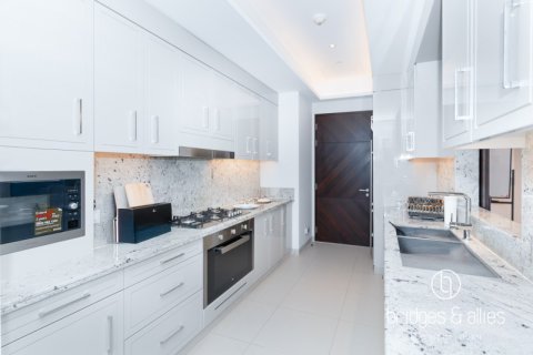 Квартира с 3 спальнями в Даунтаун Дубай (Даунтаун Бурдж Дубай), ОАЭ №82516 4