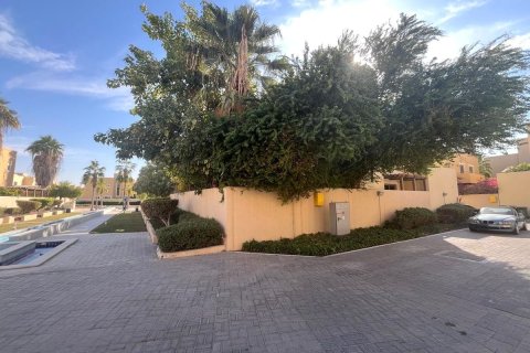 4 bedrooms Commercial property in Al Raha Gardens, UAE No. 79204 4