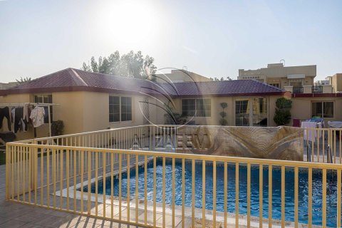 Villa de 5 chambres à Baniyas, UAE No. 89956 13