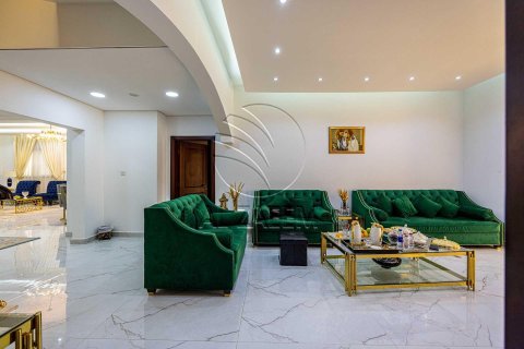 Villa de 5 chambres à Baniyas, UAE No. 89956 10