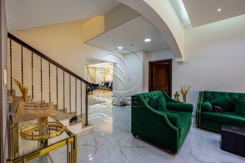 Villa de 5 chambres à Baniyas, UAE No. 89956 8