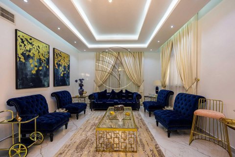 Villa de 5 chambres à Baniyas, UAE No. 89956 11