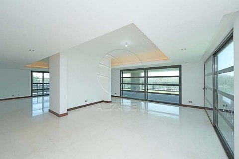 4 bedrooms Villa in Al Gurm, UAE No. 89954 8