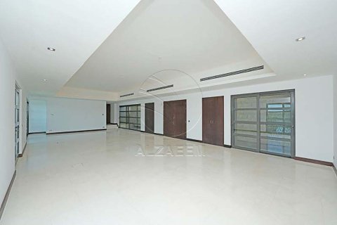 4 bedrooms Villa in Al Gurm, UAE No. 89954 22