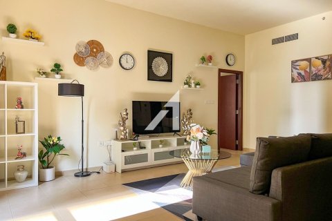 1 غرف نوم شقة  رقم 106739 2