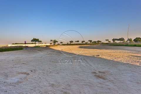 Land de 2923m² en Madinat Zayed, UAE No. 90985 2