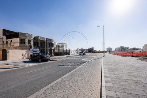 3716m² Land in Abu Dhabi, UAE No. 90986 7